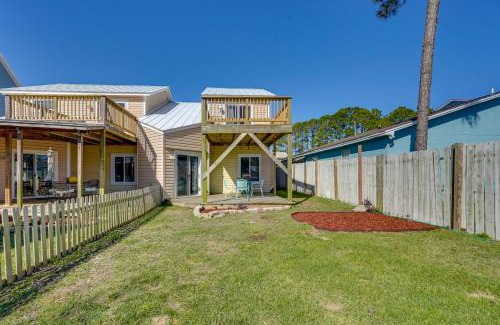 Holiday Beach Apartamento | Panama City Beach House Walk to Beach and Boat Ramp