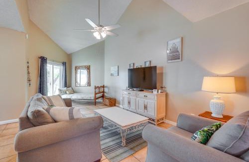 Holiday Beach Apartamento | Panama City Beach House Walk to Beach and Boat Ramp