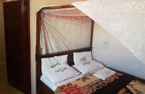 Manyimbo Hotel | Panaroma Gardens Hotel Mombasa