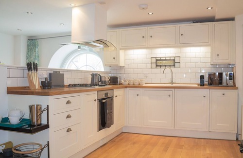 Bath Apartamento | Panda Sanctuaries, Kensington Chapel Apartment