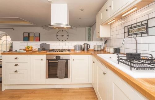 Bath Apartamento | Panda Sanctuaries, Kensington Chapel Apartment