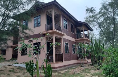 Kampung Penarik Complejo | Pandan Laut Beach Resort