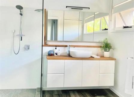 Casuarina Casa | Pandanus Pocket 3BR Beachside Condo by uHoliday