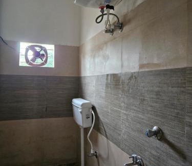 Deoghar Casa | Pandit Devki Nandan Dharamsala & Guest House