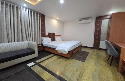 Varanasi Casa | Pandya Farm