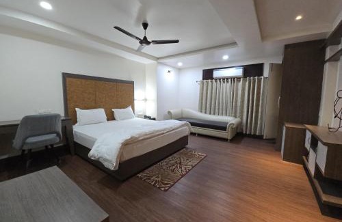 Varanasi Casa | Pandya Farm