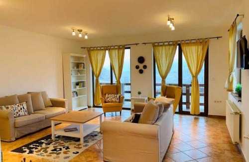 Holloko Casa | Panoráma Vendégház Hollókő