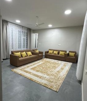 Al Hamra Chalet De Esquí | Panorama almisfah