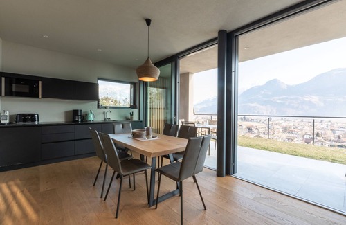 Lana Chalet De Esquí | Chalet panorámico con terraza privada