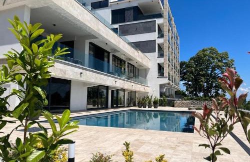 Alsóörs Apartamento | Panorama Corner Residence - Pool, Sauna, Parking