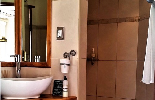 West Bank Casa | Panorama Guest House