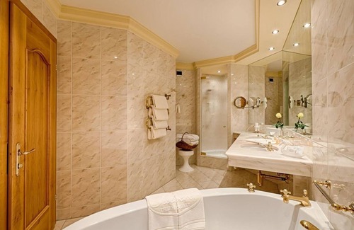 Bad Kleinkirchheim Casa | Panorama Juniorsuite 57 m² - Thermenwelt Hotel Pulverer