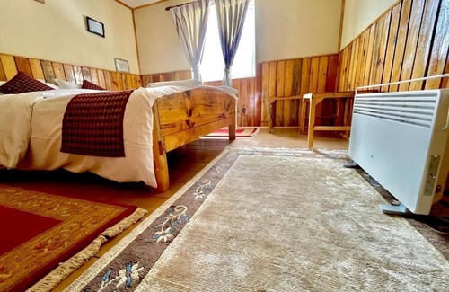 Namche Bazaar Cabina | Panorama Lodge and Restaurant
