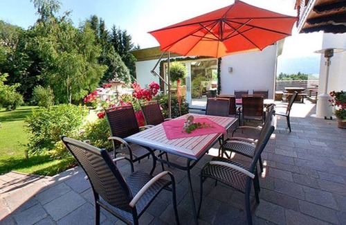 Tiefgraben Apartamento | Panorama habitación con jard���������n de invierno - Pensión Irlingerhof ***