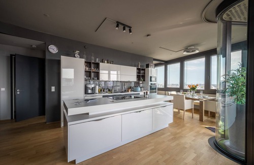 Neulerchenfeld Casa | Panorama suite with a view over the imperial city of Vienna