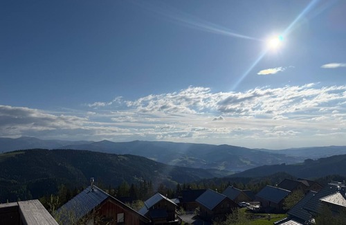 Bad Sankt Leonhard im Lavanttal Chalet De Esquí | Panorama & tranquillity: Chalet with sauna,large terrace & mountain views(1650m)