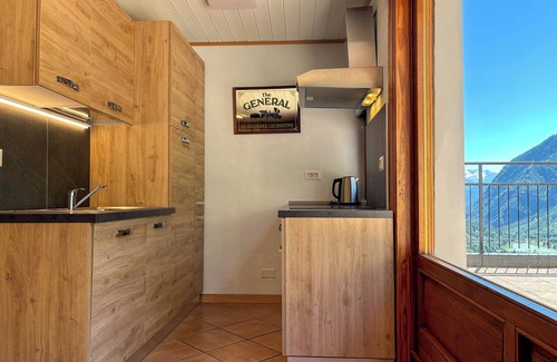 Valtournenche Apartamento | Panoramic Attic in the Heart of Valtournenche – Ideal for Families & Friends