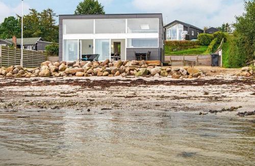 Fynshav Casa | Panoramic Beach Retreat-By Traum