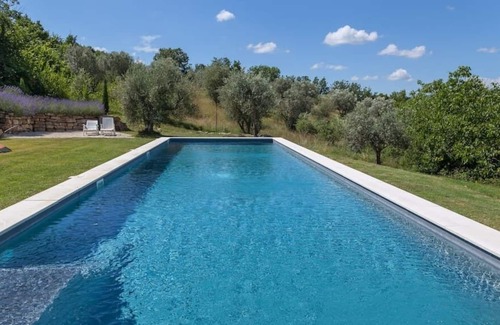 San Venanzo Villa | VILLA PANORÁMICA CON PISCINA