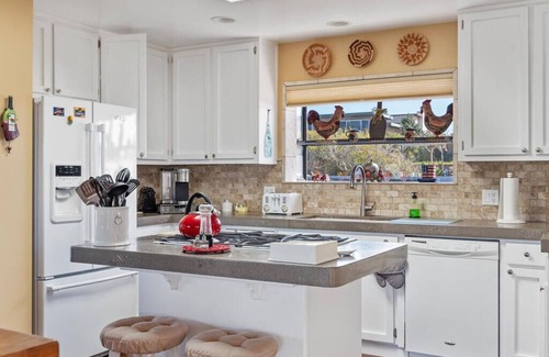 Baywood Park Casa | Panoramic Estuary View Home - monthly only