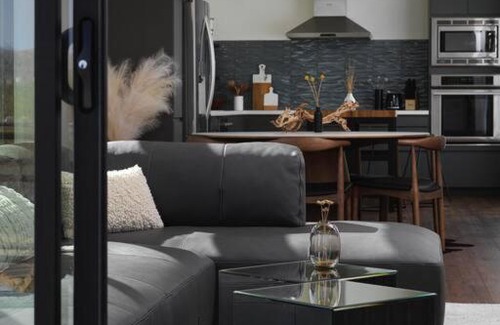 Panorama Heights Casa | Panoramic Heaven - Luxury Designer Property w Spa