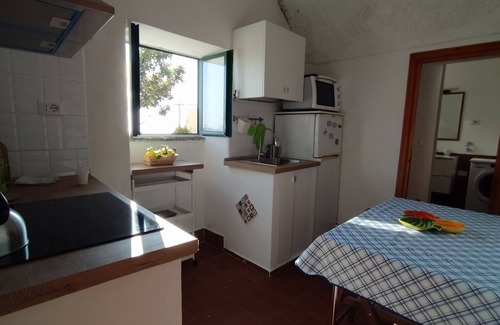 Minori Casa | Panoramic house nestled in a characteristic lemon grove on the Amalfi Coast.