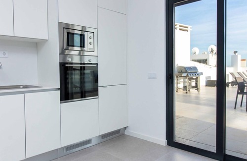 Olhos D'Agua Apartamento | Panoramic N Apartment | Rooftop Pool & Sea View & BBQ