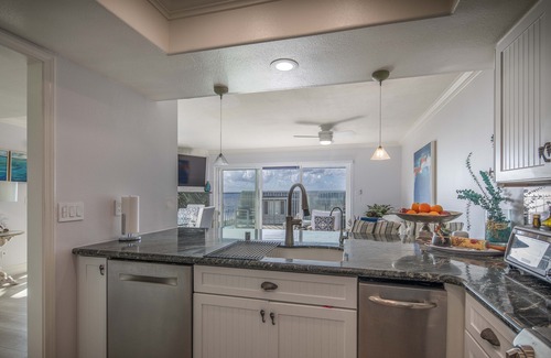 Del Obispo Condominio | PANORAMIC OCEAN VIEWS-Recently updated. 3BR 2.5 Bath