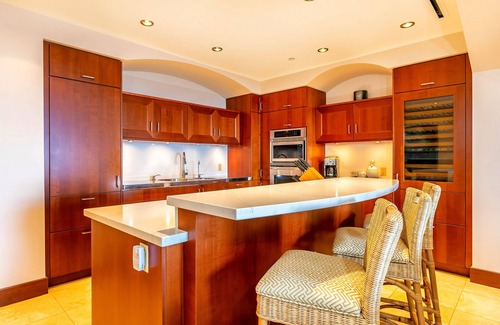 Wailea Villa | NUEVOS ESPECIALES DE PROPIETARIO !! ¡VISTAS AL MAR PANORÁMICAS PREMIER! WBV I503