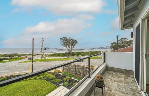 El Granada Casa | Panoramic Ocean Views Modern Coastal Escape home