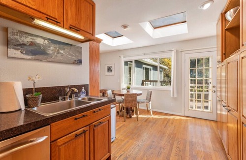 Sunset Cliffs Casa | Panoramic ocean views quiet 3 bedroom