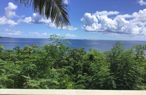 Estate Eastern Water Island Apartamento | Panoramic ocean views , continuous trade winds