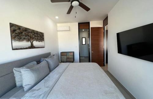 Libertad Apartamento | Panoramic Oceans Views 2 bdrm 2 bath W-Private Terrace