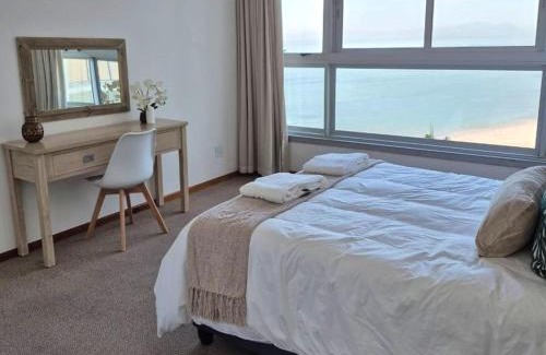 Strand Apartamento | Panoramic Seaview @ Strand