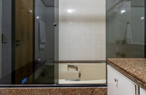 Copacabana Alquiler De RV | Panoramic view apartment over Copacabana bay
