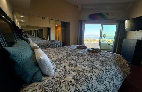 Crown Point Casa | Panoramic View Bayfront Gem 3BR