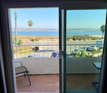 Crown Point Casa | Panoramic View Bayfront Gem 3BR