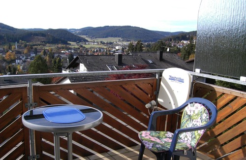 Neustadt Apartamento | Panoramic view over Titisee-Neustadt in 2-room top floor apartment with balcony