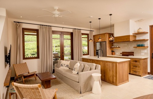 Las Catalinas Apartamento | Panoramic View Penthouse with Private Plunge Pool at Las Catalinas