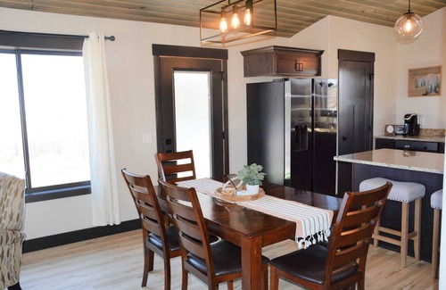 Sturgis Casa | Panoramic Views~ Bear Butte~ 10 Mins to Downtown