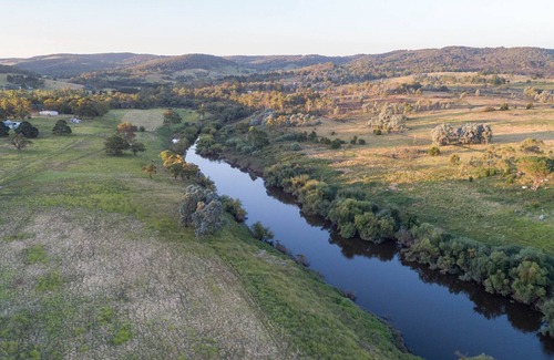 Brayton Casa | Panoramic Views From A Classic Country Homestead