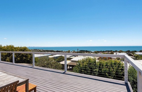Portarlington Casa | Panoramic Views - Newly renovated with breathtaking panoramic views of the bay.