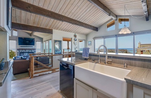La Selva Beach Casa | Vistas panorámicas de la bahía de Monterey!1 minuto a pie de la playa. 2300 pies cuadrados