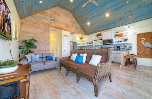 Flour Bluff Casa | Panoramic Water Views, Shared Pool, Boat Dock | Bayside Lodge by AvantStay