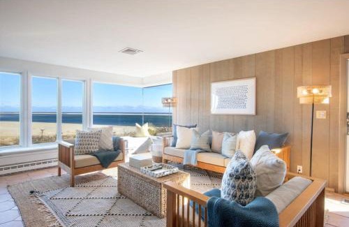 Chatham Casa | Panoramic Water Views w Private Beach