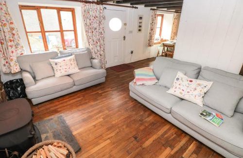 Trefin Casa | Pant y FFynnon