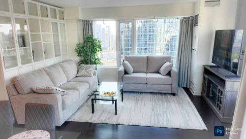 Downtown Toronto Apartamento | Pantages Skyline Suite in Toronto Centre - Free Parking