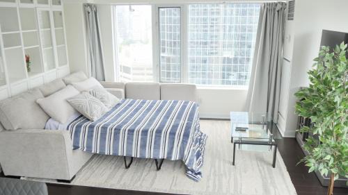 Downtown Toronto Apartamento | Pantages Skyline Suite in Toronto Centre - Free Parking