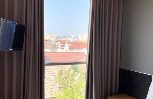 Semarang Hotel | Pantes Hotel Simpang lima Semarang