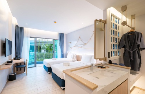 Wichit Hotel | Panwaburi Beachfront Resort